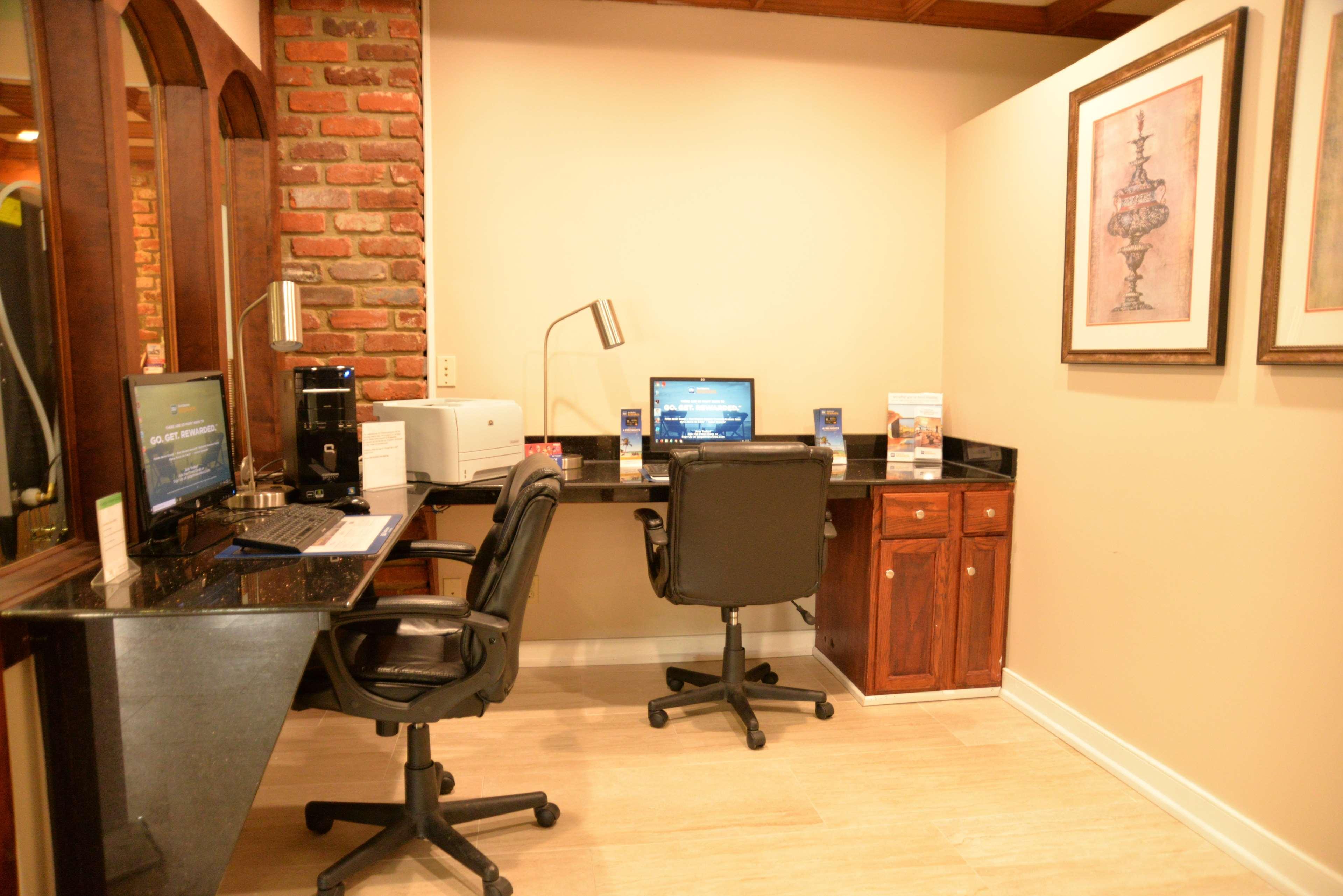 מידלות'יאן Best Western Plus Governor'S Inn Richmond מראה חיצוני תמונה