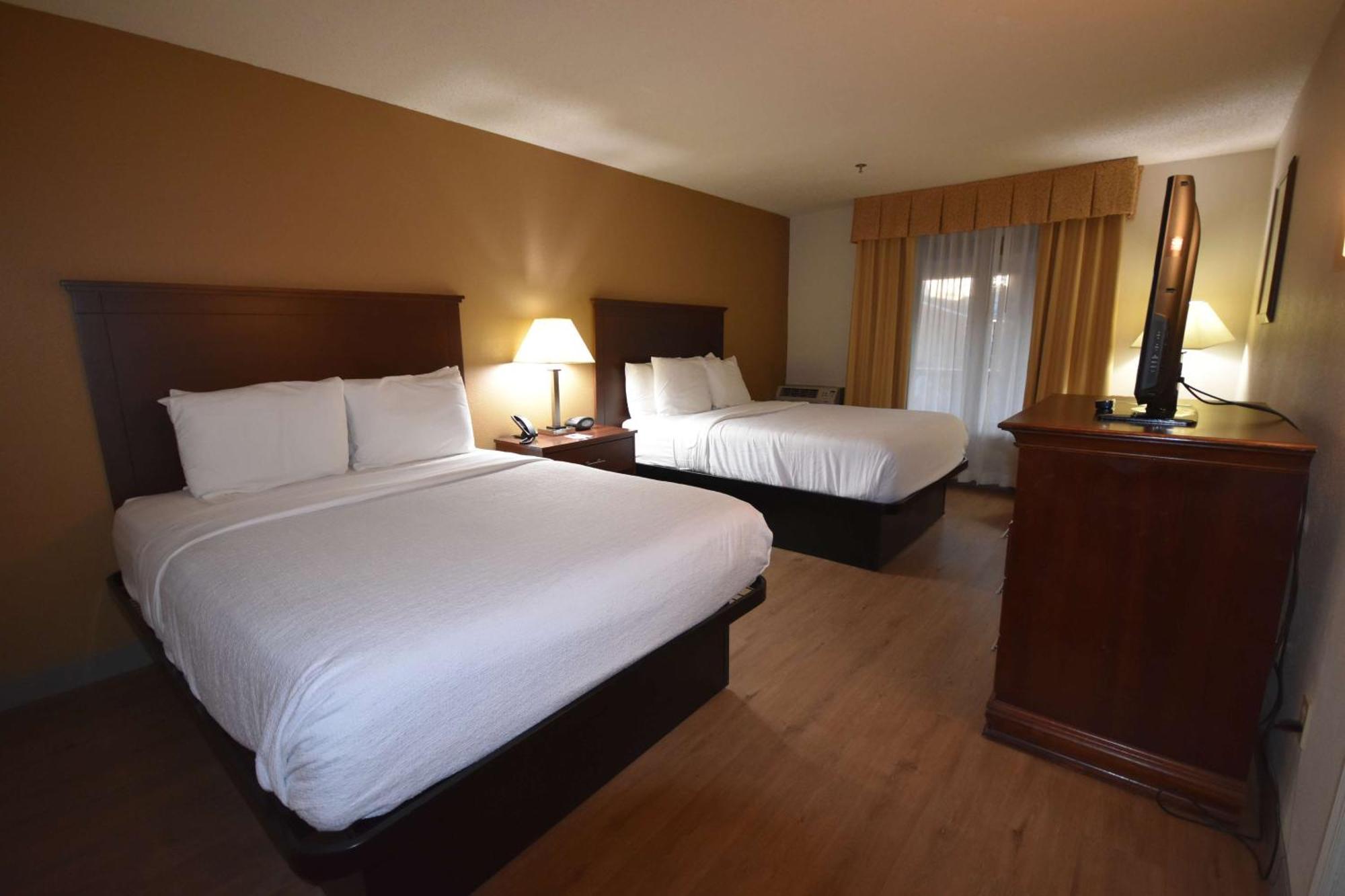 מידלות'יאן Best Western Plus Governor'S Inn Richmond מראה חיצוני תמונה