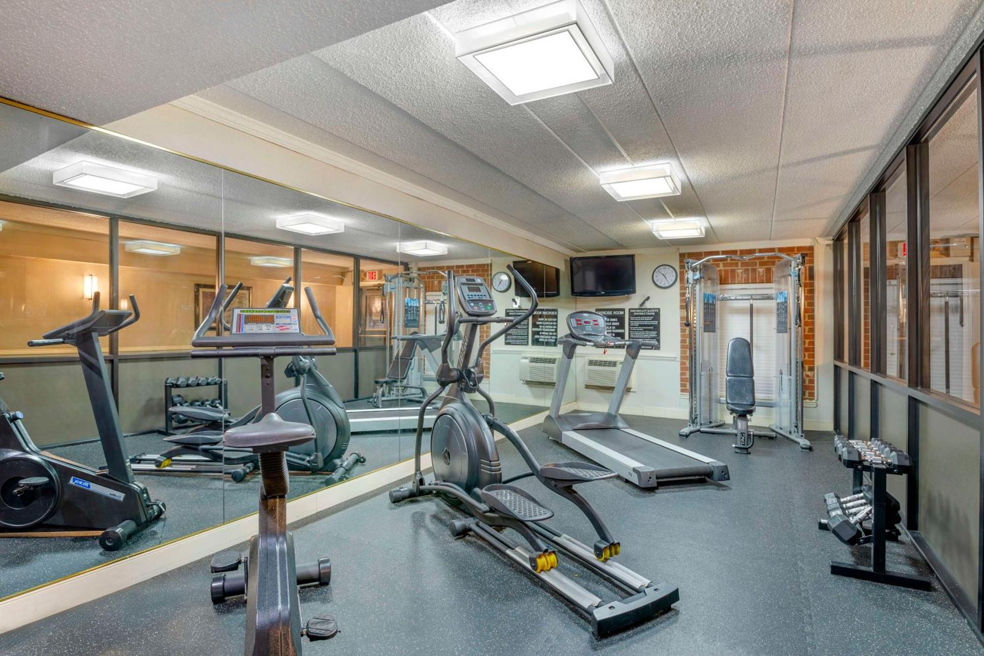 מידלות'יאן Best Western Plus Governor'S Inn Richmond מראה חיצוני תמונה