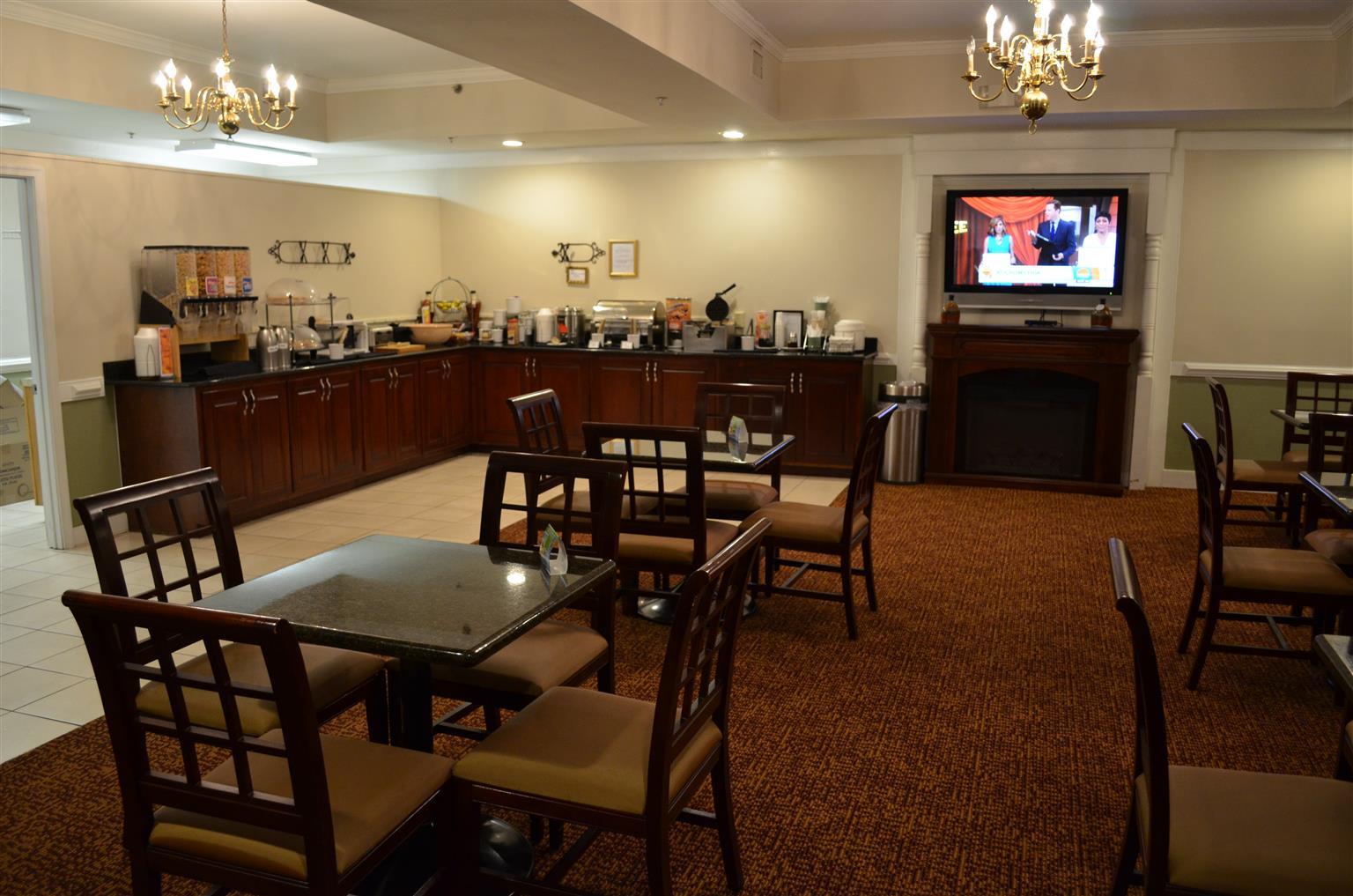 מידלות'יאן Best Western Plus Governor'S Inn Richmond מראה חיצוני תמונה